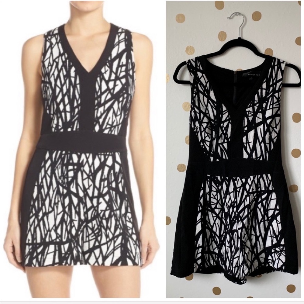 Adelyn Rae Print Textured Crepe Romper Small